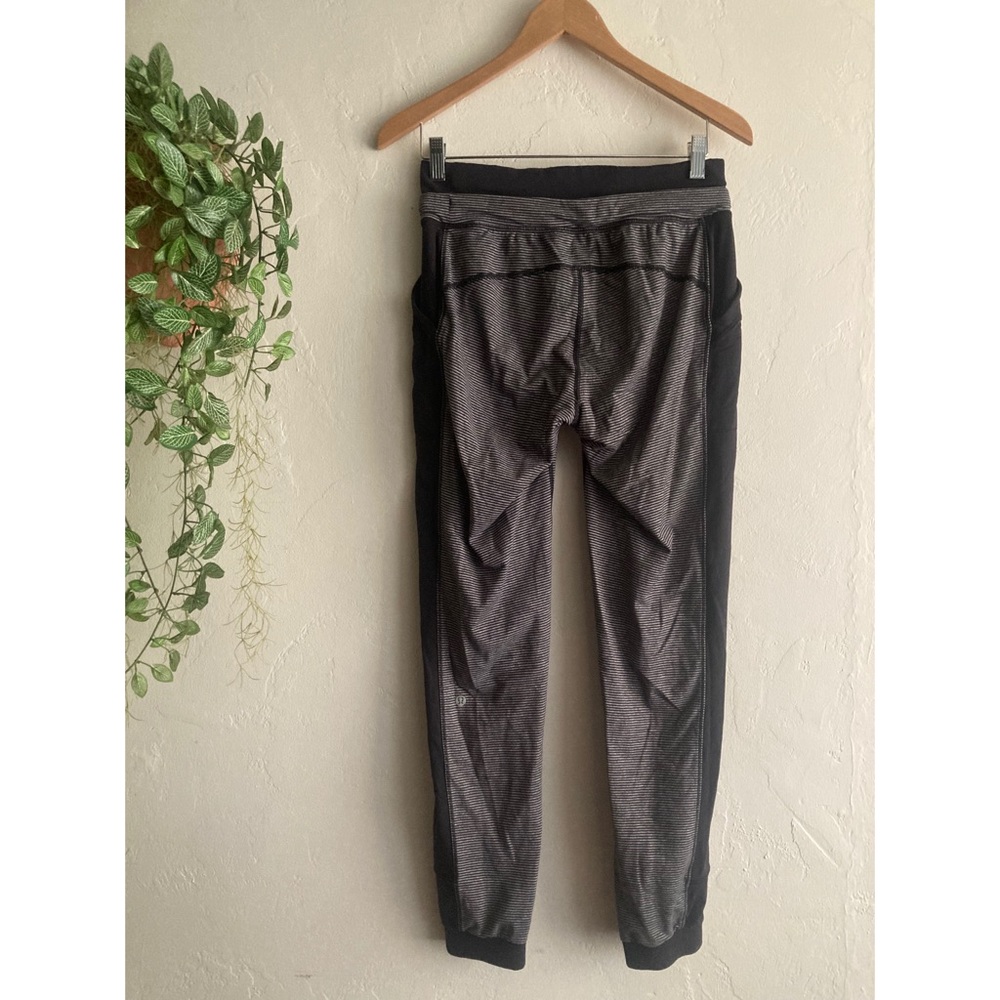 Lululemon RARE Base Runner Pant - Picture 4 of 11